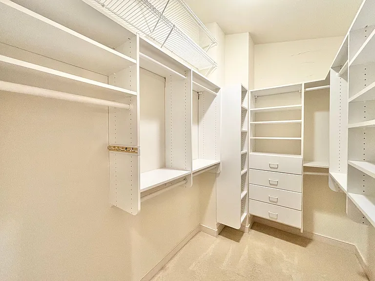 16558 SE 58th Pl — Photo 16
