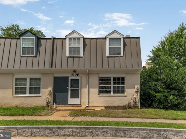 1926 Dutch Village Dr Unit T-229, Landover, MD 20785