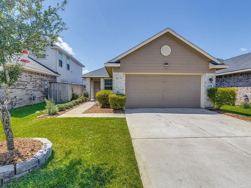 1st image of 1235 Blue Hazel Ct