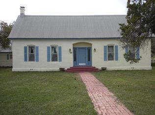 2812 S River Rd, Martindale, TX 78655