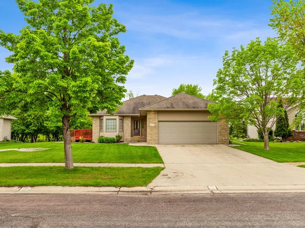 3234 37 1/2 Ave S, Fargo, ND 58104