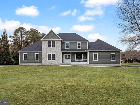 129 Village Dr, Seaford, DE 19973