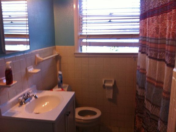 5th image of 2707 Eastover Dr