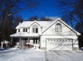 314 Caravan Dr, Muskegon, MI 49441