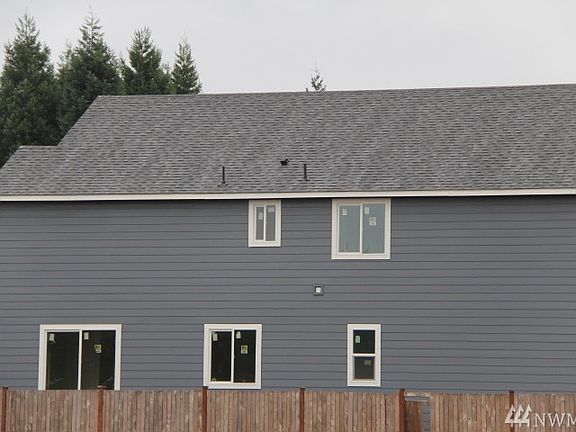 3rd image of 5009 40th St NE