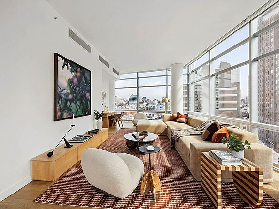 2nd image of 1 York St APT 10C