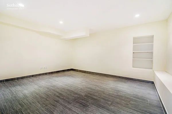 Rented by Sotheby's International Realty | media 41