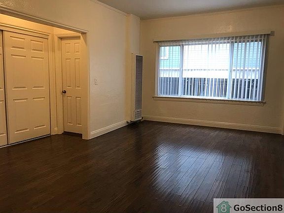 2nd image of 1932 W 25th St APT 10