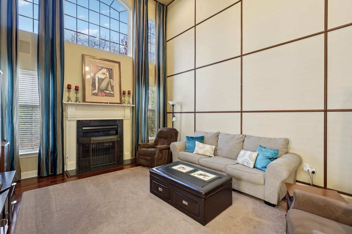 next background image