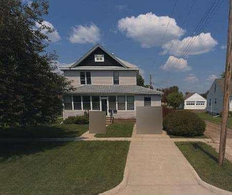 1st image of 203 3rd Ave E