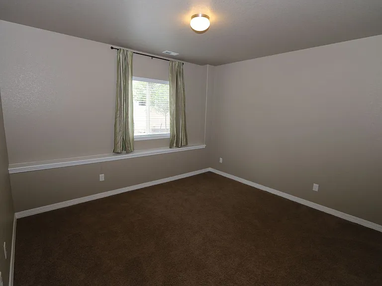5651 Majestic Dr — Photo 14