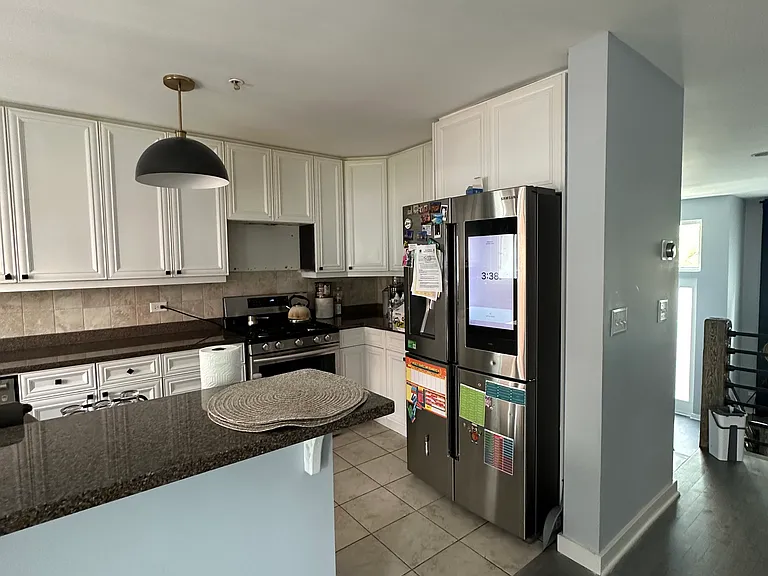 1124 E Prairie Ave — Photo 4