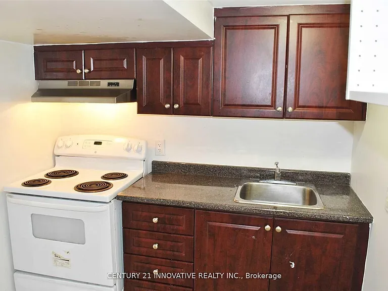 985 Victoria Park Ave #Basement 1 — Photo 7