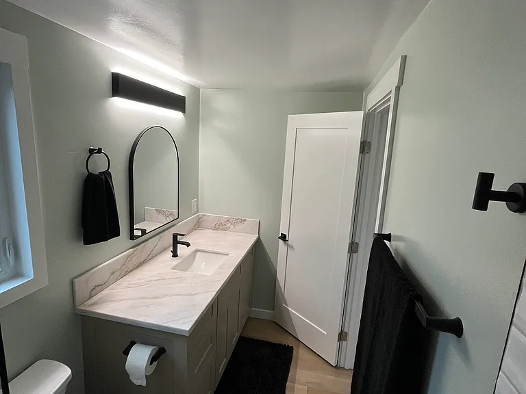 1123 Mira Flores Dr #B — Photo 5
