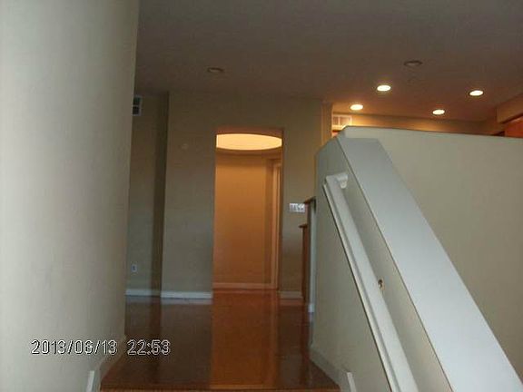 5th image of 364 Adeline Ave