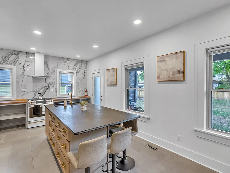 512 College Ave #1 — Photo 13
