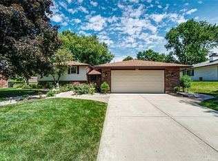 1559 Ambridge Rd, Dayton, OH 45459