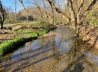 662 Wilmore Hollow Rd, Pleasant Shade, TN 37145