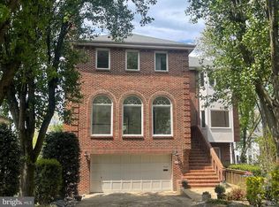 4669 Kenmore Dr NW, Washington, DC 20007