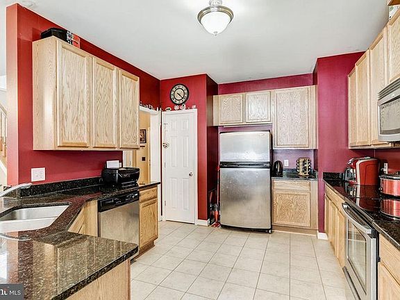 2nd image of 8218 Lexington Dr