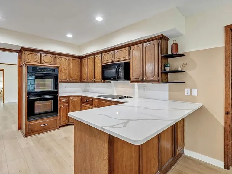 3600 Lea Ct — Photo 4