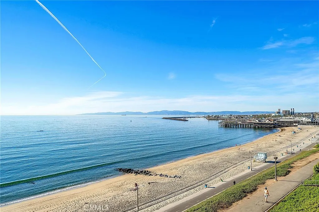 1 bed, 1.5 bath, 727 sqft, $4,800 — Photo 4