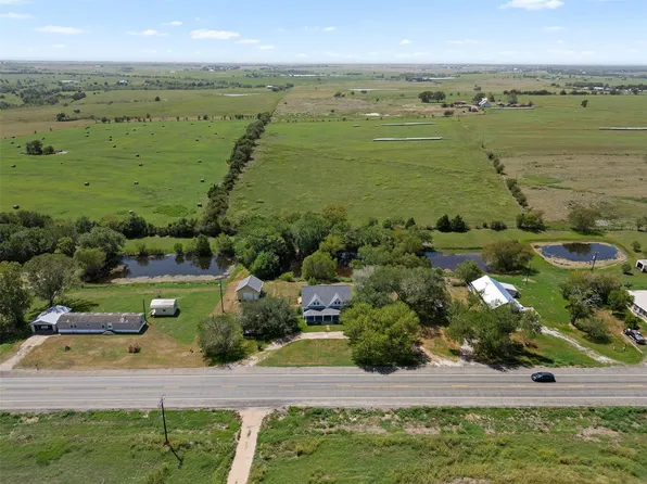 537 Fm 2436, La Grange, TX 78945