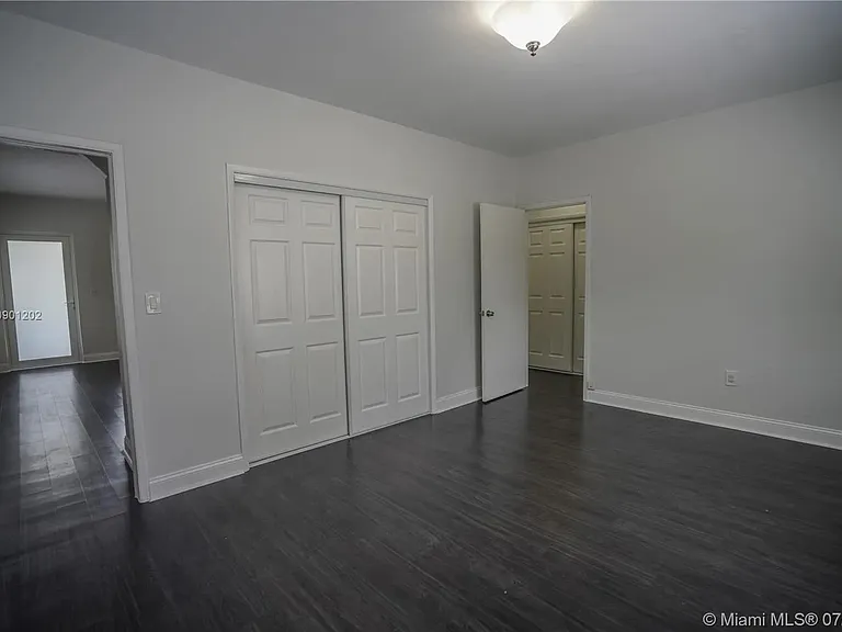 535 73rd Street — Photo 16