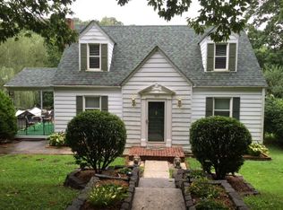 1417 Augusta St, Bluefield, WV 24701