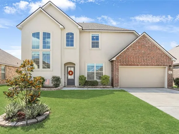 668 Lakeshore Village Dr, Slidell, LA 70461