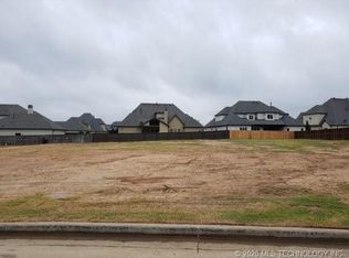 5721 W Vicksburg St S, Broken Arrow, OK 74011