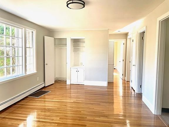 5th image of 223-223A Pond St #A