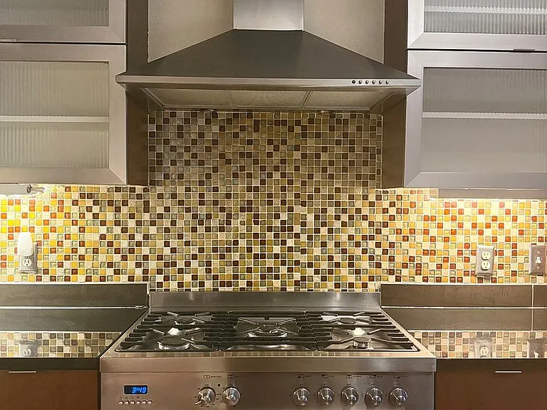 2240 N Clay St #205 — Photo 5