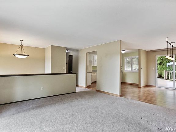 Efficient floor plan allows easy flow from the living room to the dining room to the kitchen!