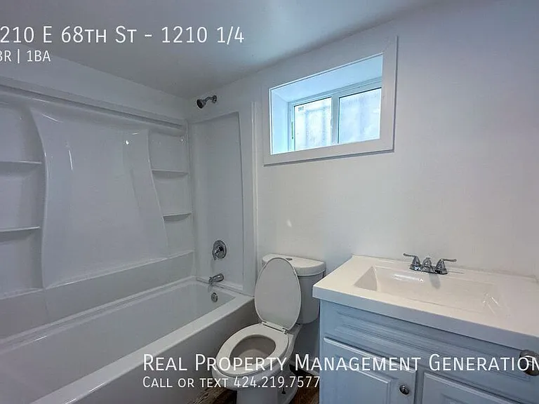 1210 E 68th St #1/4 — Photo 6