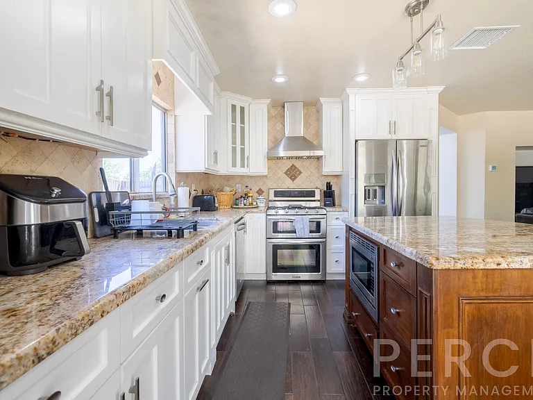 3770 Dunbarton Way — Photo 11