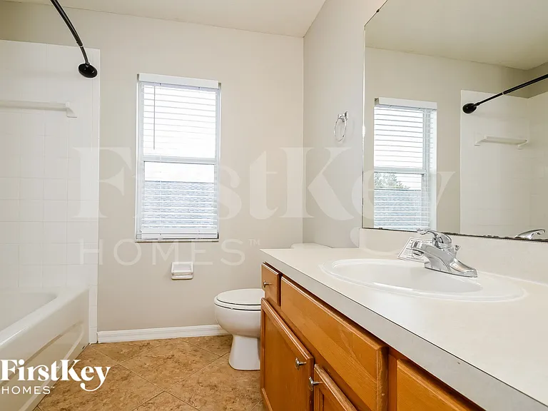 12762 Standbridge Dr — Photo 17