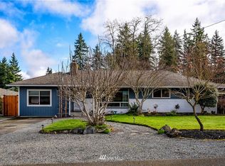 8717 Del Campo Dr, Everett, WA 98208