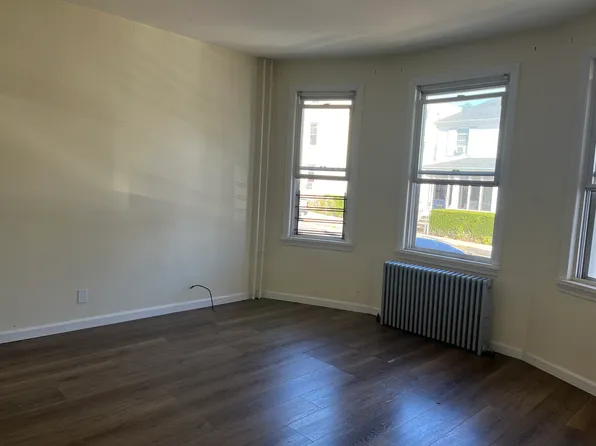 35 Alder St APT 1R, Yonkers, NY 10701