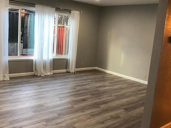 5th image of 1739 Kyra Cir
