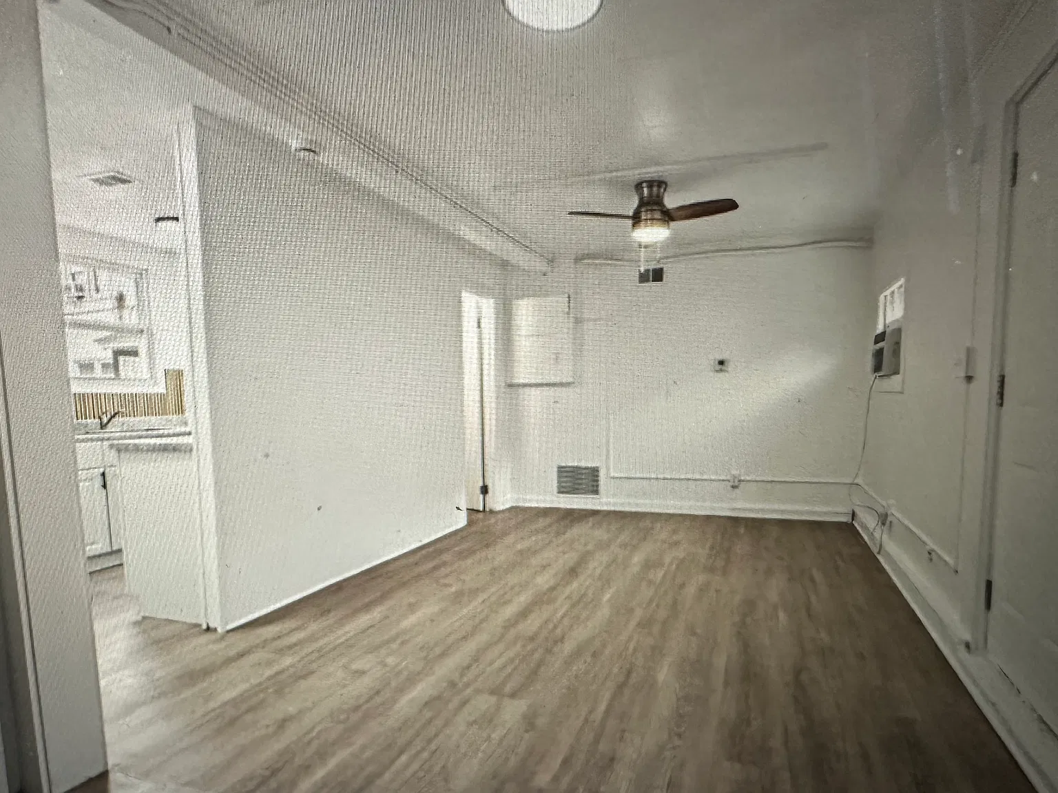 2 bed, 700 sqft, $850 — Photo 3