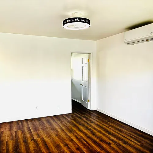 1011 E Garfield Ave #7 Photo 1