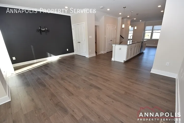 604 Chalcedony Ln — Photo 7