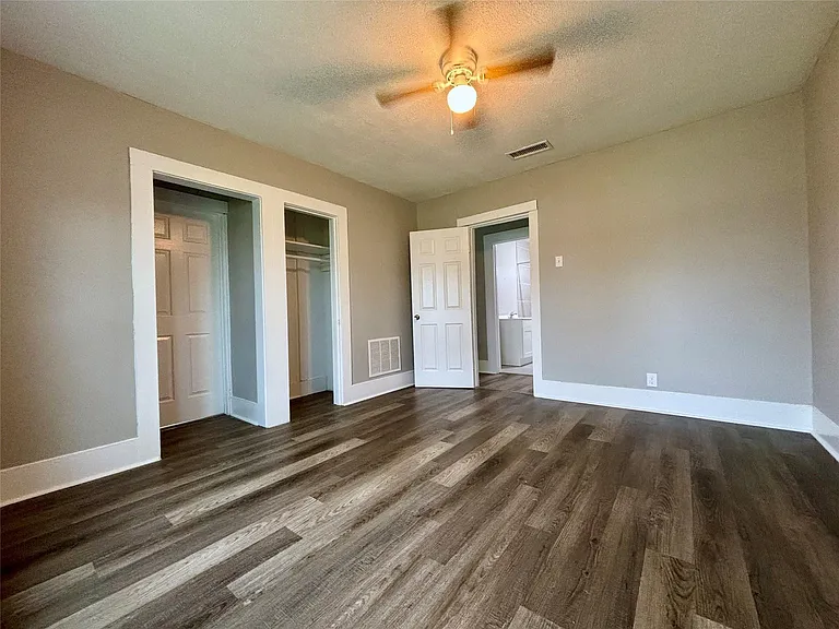 9710 Casa Loma Dr — Photo 11