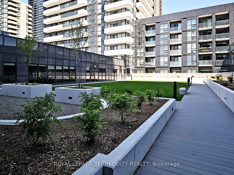 430 Square One Dr #4502 — Photo 36