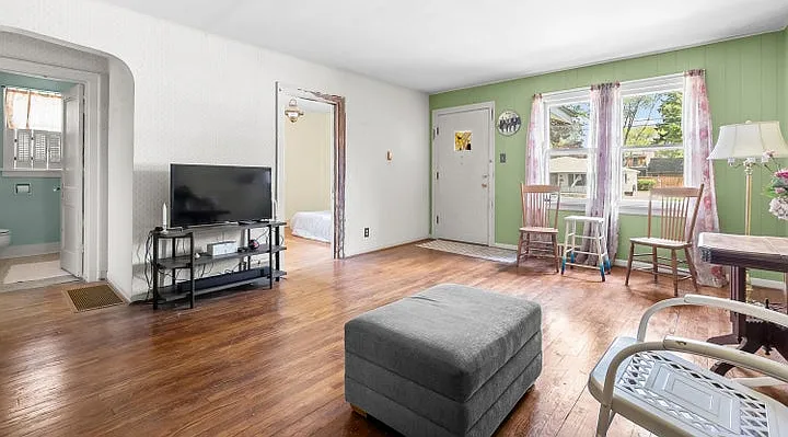 2 bed, 1022 sqft, $1,800 — Photo 3