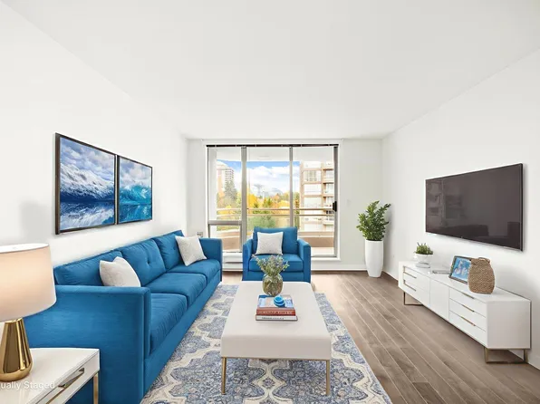 9623 Manchester Dr #1101, Burnaby, BC V3N 4Y8