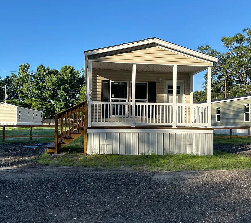 722 McCall Rd