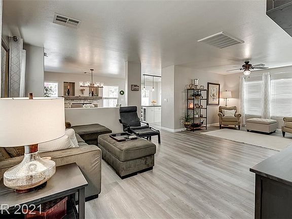 3rd image of 5204 Iron Crossing Ave