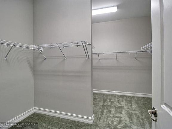 4th image of 11040 Meridian Dr S